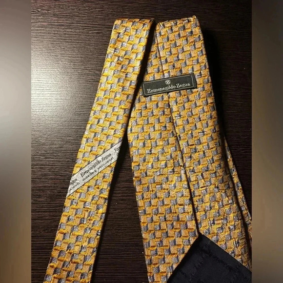 Ermenegildo Zegna 100% silk tie geometric pattern mint condition - Picture 7 of 8